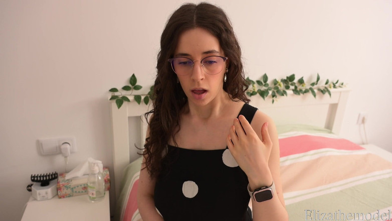 ElizaTheModel: 자지로 감동하는 계모