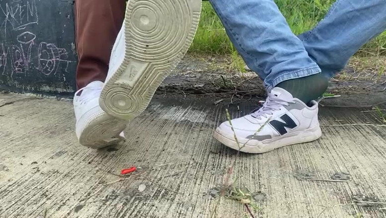 Mr Feet Colombia: Ofisten Çıktık ve Parkta Kalıyoruz Çünkü Ayaklarımız Çok Terliyor