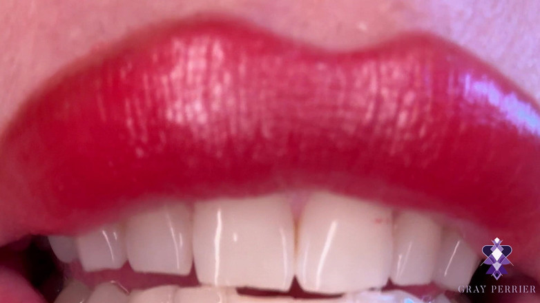 Gray Perrier: Trans sesli porno 2 - dizlerinin üzerinde - ben senin sahibenim ve bekaret içinde...