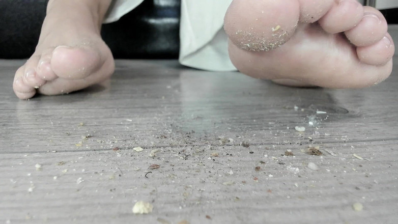 Feet lady: Your Breakfast