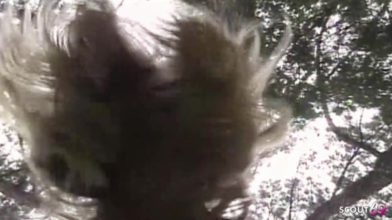 Shemale TS Collection: Sexy blondýna Shemale venkovní rande anální šukání