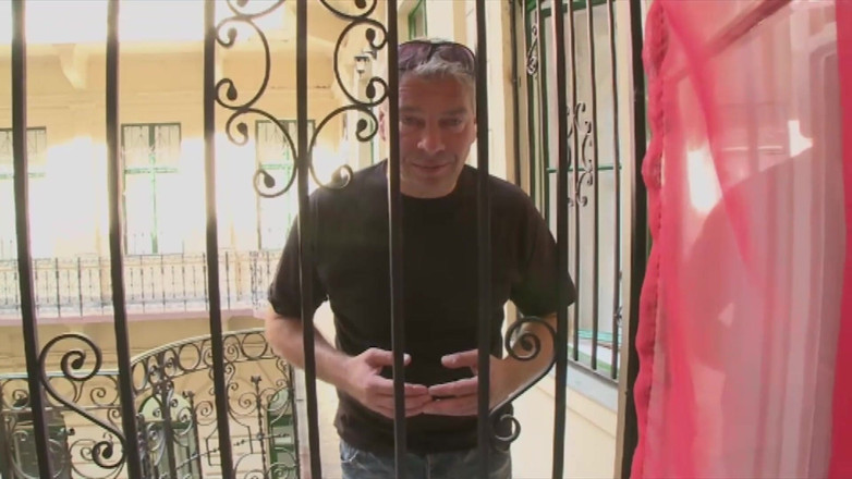 Erotic Planet X: Блондинку-бомбу Жестко Трахнул Пожилой Ебарь В Гостиной