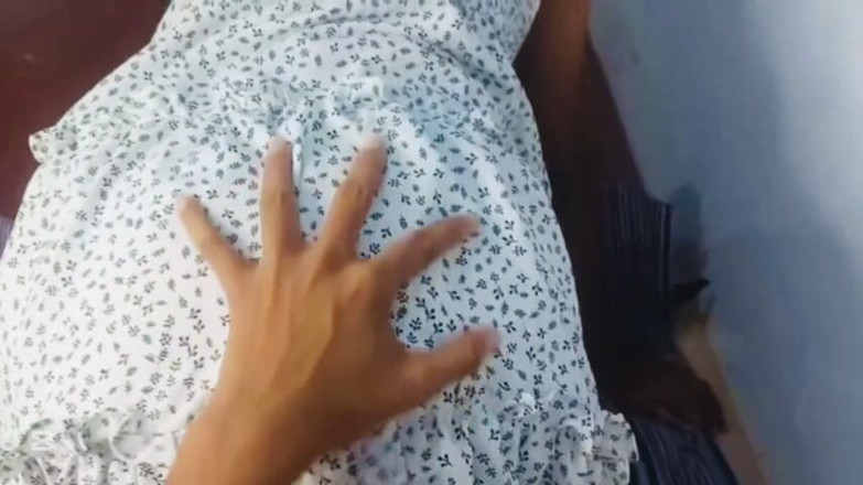 Sadu: Rata Eha Gedara Akkage Kamareta Panala Hukana Mama