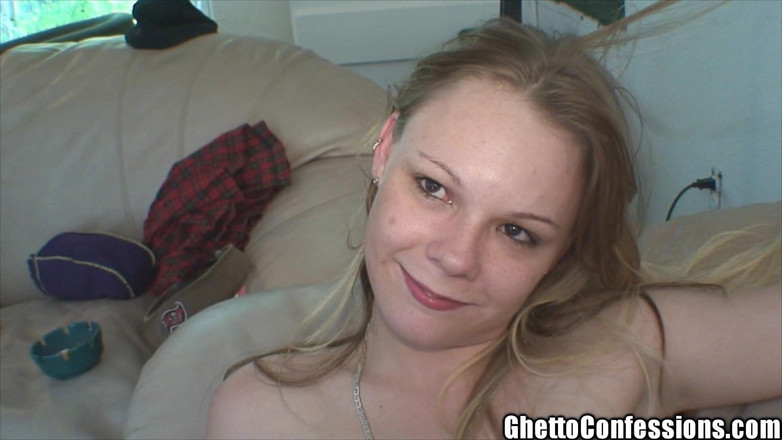 Ghetto Confessions: Tatlı amcık derin gırtlak yarak emiyor getto güzel ateşli memeler...