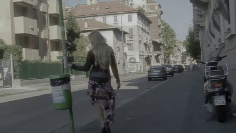 Inthe MILF room: Bella MILF Tettona Si Masturba Al Casting