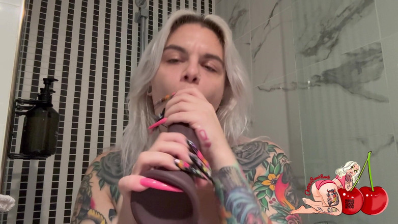 CherryBombBomb: 샤워 중 너에게 내 슬로빈의 POV