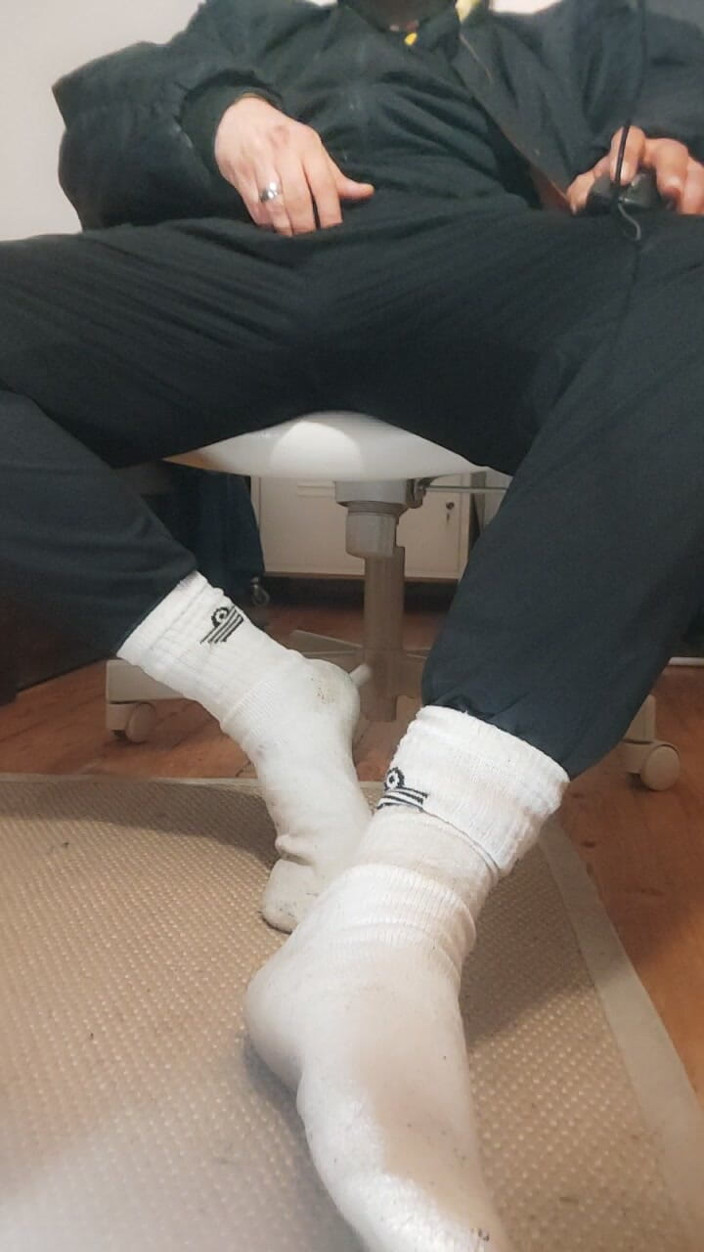 SmokedAlloy2: From Work Chillout and Smelly Sox