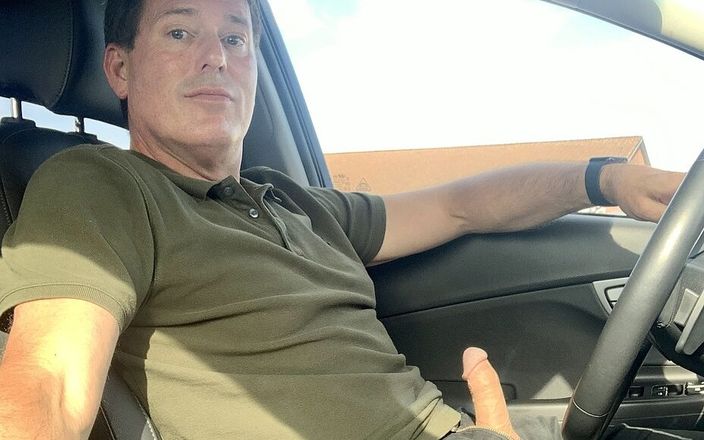 TJenner: Mi sego nella mia auto sulla strada al negozio