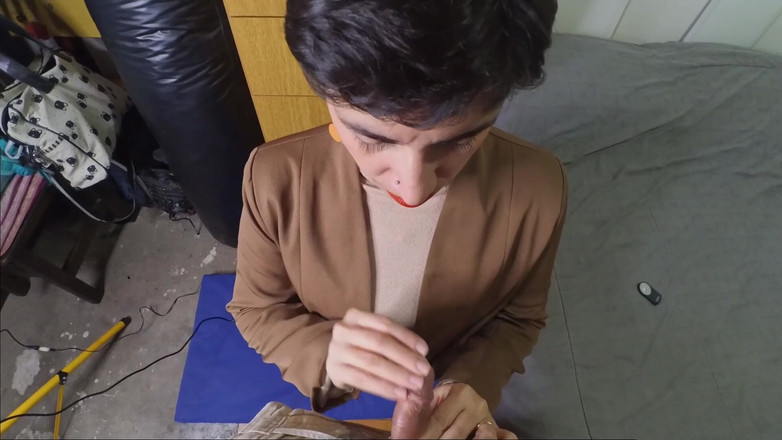 TheArtOfCum: 办公室后面部护理