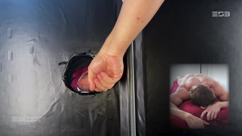 Edger9000: Дивіться, як Зандер літає і його масивний необрізаний канон пульсує, поки він штовхає його через отвір у моєму доїльному столі