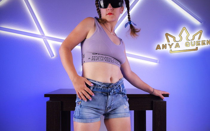 Anya Queen: 36 - mijn spijkerbroek op mijn ronde kont zal je gek...