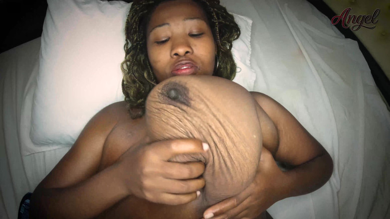 Angel Big B: Olejová masáž a tabuizované touhy