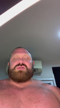 Muscle Ddy Catches You Perving