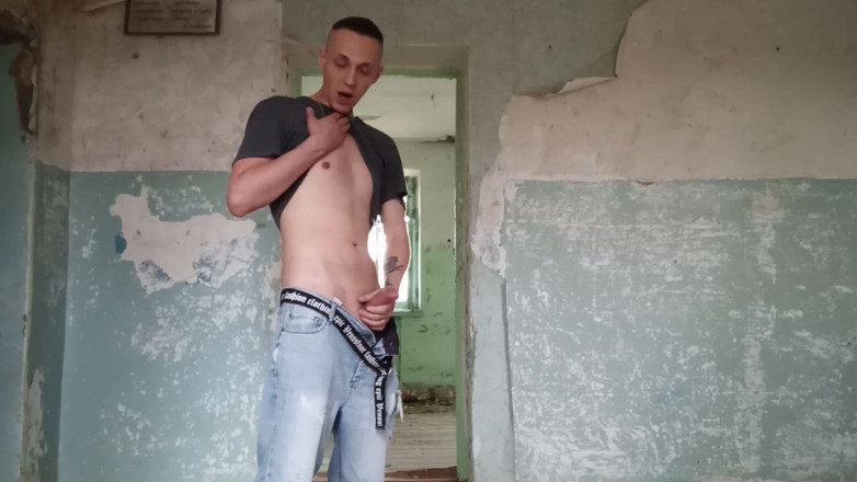 Roman Gisych: Masturbation in an Abandoned Library - Roman Gisych