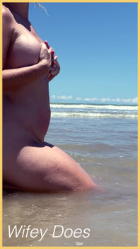 Wifey Loves to Enjoy the Beach Nude