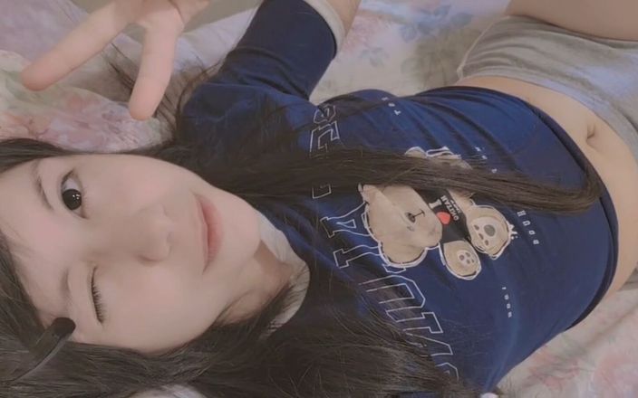 Hana Lily: Nada para fazer, então eu fiz um pequeno vídeo