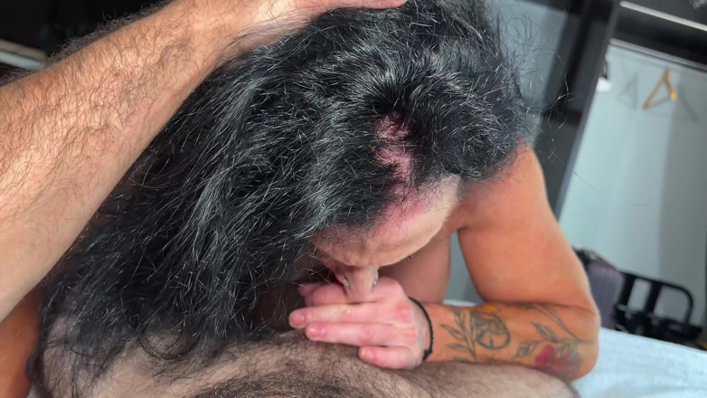 Kandylegsxxx: VEDERE LA PERSOANA 1 - Kandys încornorat care suge pula