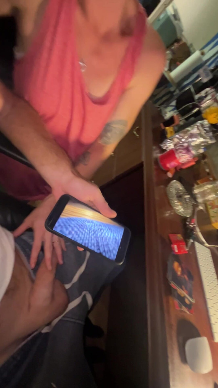 Fuzzynuttz & Pussy galore: Rich Man Slob Job