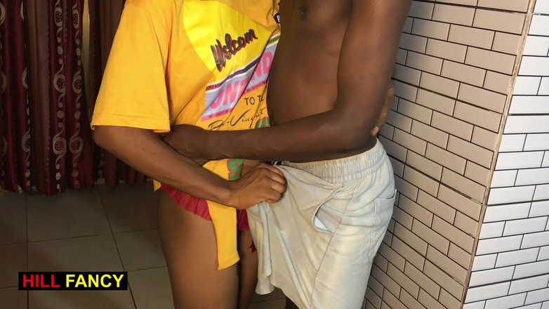 Hill Fancy: Betrügende ehefrau bekam von joblosem nachbarn ihre muschi gebohrt