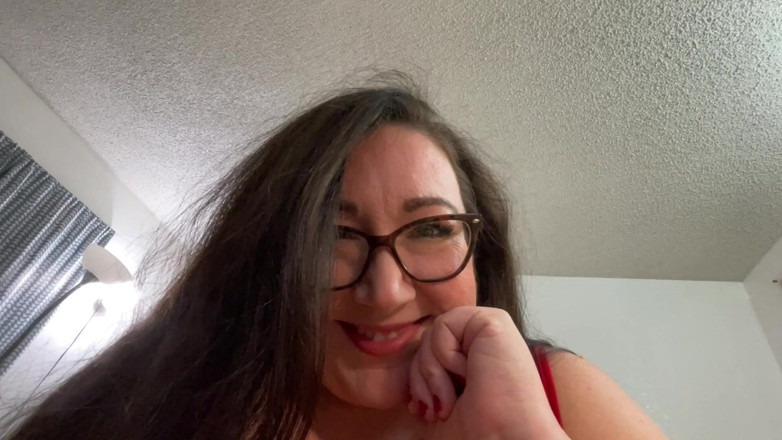 cutejayne: Giantess keeps you for 5 days