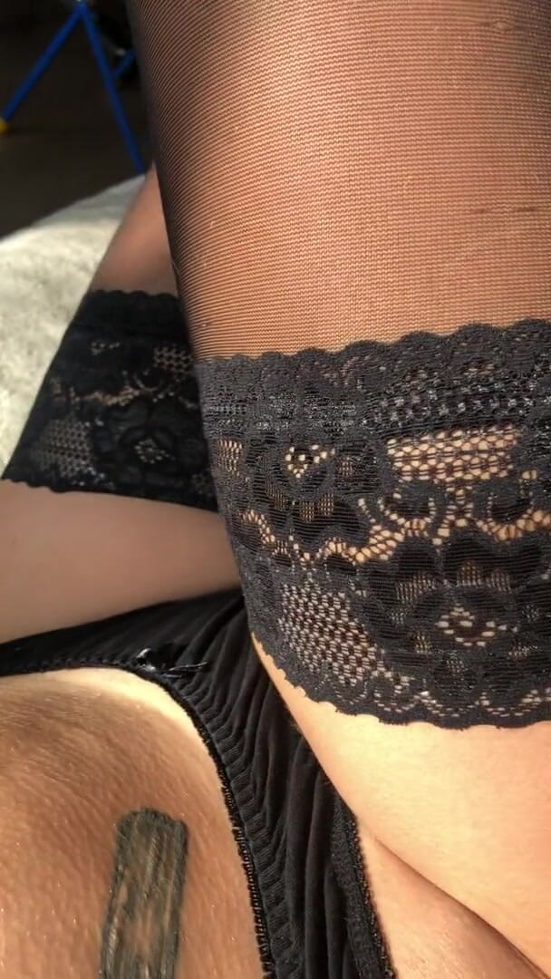 Wonder Jenny: I’m playing with my sweet pussy