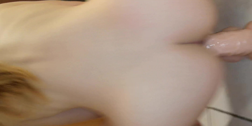 Mana310: Yo Uso Mi Enorme Consolador Xxl