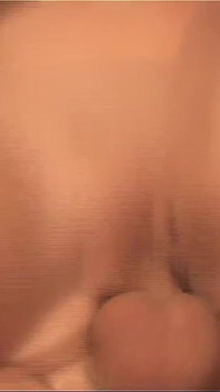 成熟した妻と大きなおっぱいが浸透によって大きなハードコックのパブ