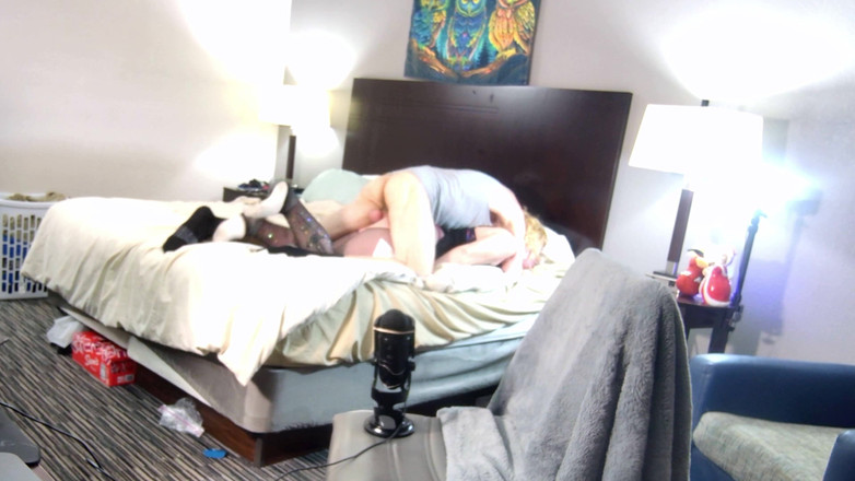 Alpha stud 4 u: Un vestito nero succinte che chiede di essere preso