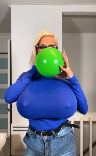 TheBustySasha: Inflating Some Huge Balloon (with My Strapon Dildo Under)!