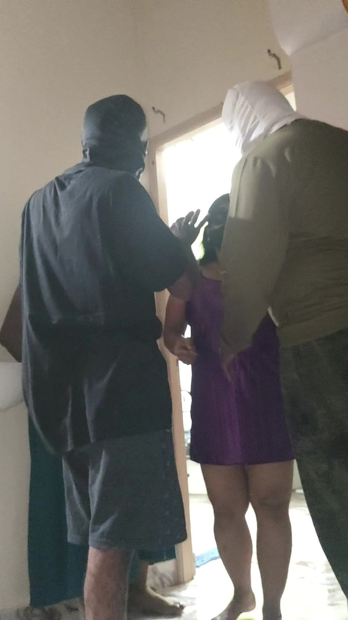 Thesana: Two Theives Fucks Lonely Women