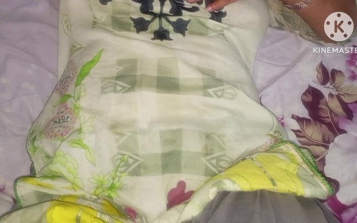 Lubnawife: Hard neuken van vriend in absecence van mijn Husbnd. Plezier...