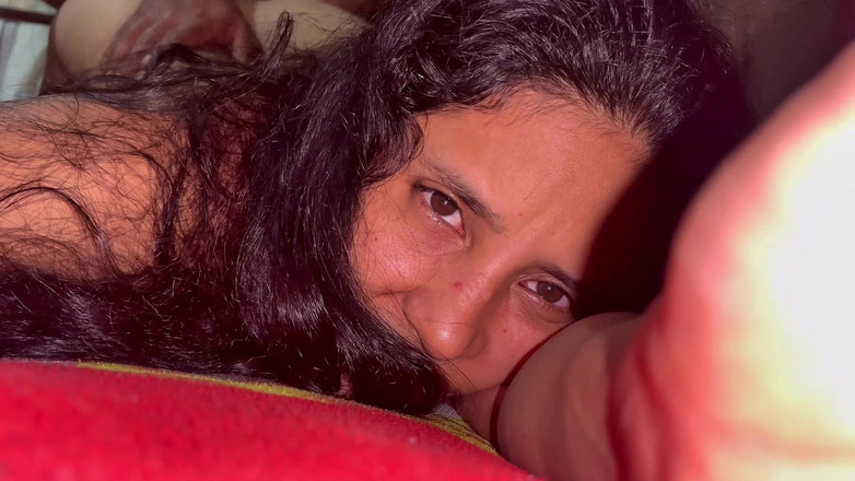 Gilversexy: Żądane wideo Ta dziewczyna z college'u rucha się wyśmienicie i...