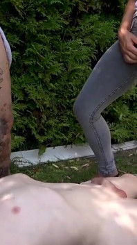Piss with 2 MILF ´s