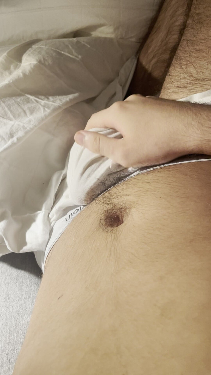 StraightCollegeGuy: Молодой гетеро-мужик дрочит