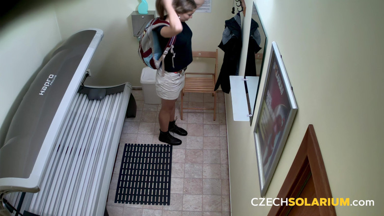 Czech Solarium: Czech Solarium 163: รุ่นแม่น่าเย็ดขนดกโชว์ฟรีในโซลาเรียม
