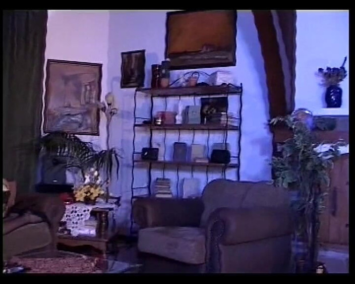 Vintage Italian amateur vhs 90 s: Lo scandaloso sesso segreto anni '90 in italiano con le mogli...