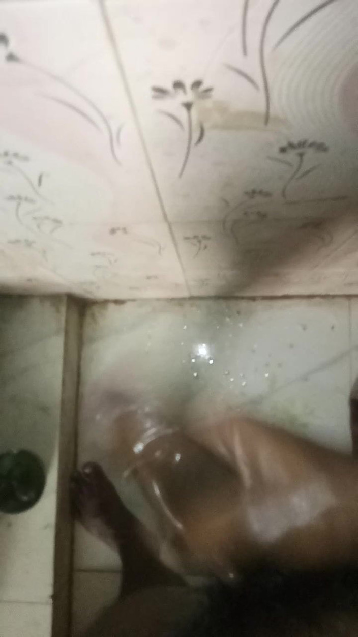 Ranjoshaa12: Masáž penisu olejem