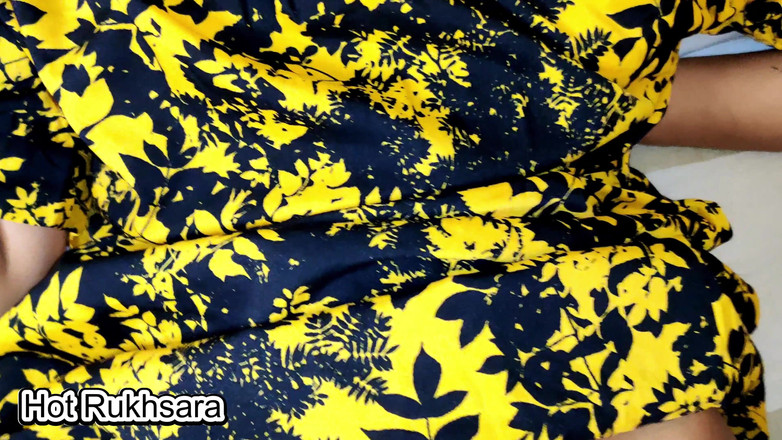 hot_rukhsara: Stavo Uscando Con Il Mio Ragazzo E Siamo Finiti per...