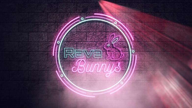 Rave Bunnys: 더러운 부활절 세션에 토끼 소녀처럼 반송 크리스티나 세이지!