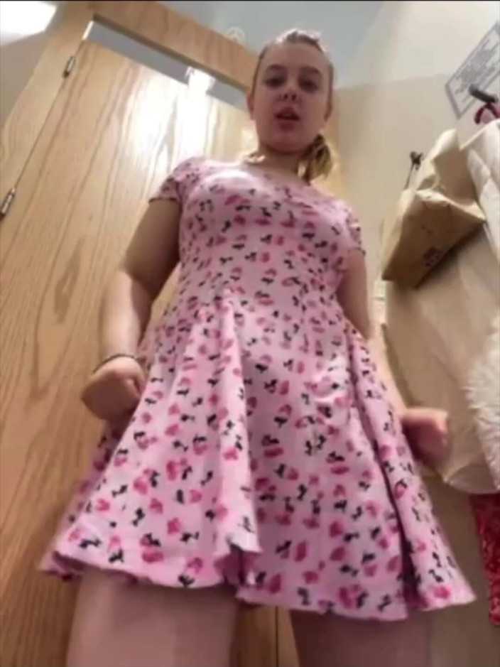 JuiceLussie: Crazy Fucking in a Fitting Room