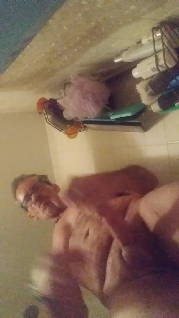 ShadowmanBWC: Shower after haircut and ball trim