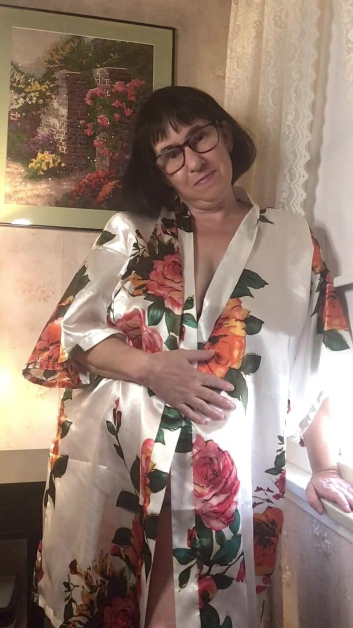 BustyBrendaxx: Exhibiționist jucându-se la fereastră deschisă!