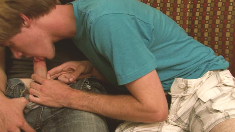 SEXUAL SIN GAY: 欲求不満な召使いたち シーン1:欲求不満な天使たちがお互いの尻を激しく突き合い、上に射精する