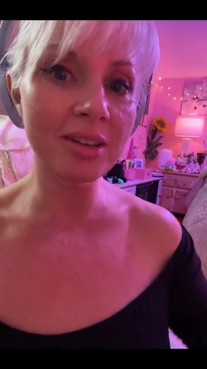 PaintedRose: Apeluri pe cameră în seara asta