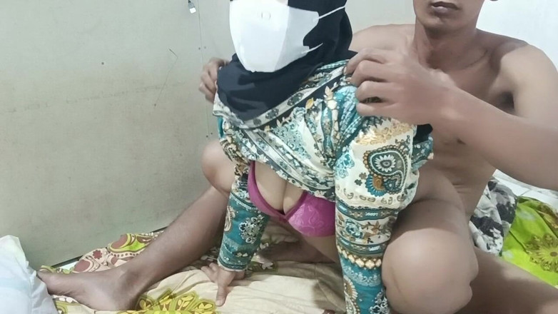 Rania: Учитель взаимодействует с учениками