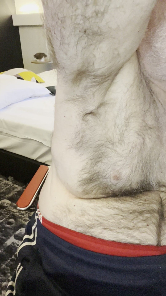 Coach Karl dude lodge: Futrzaste pachy trenera Karla