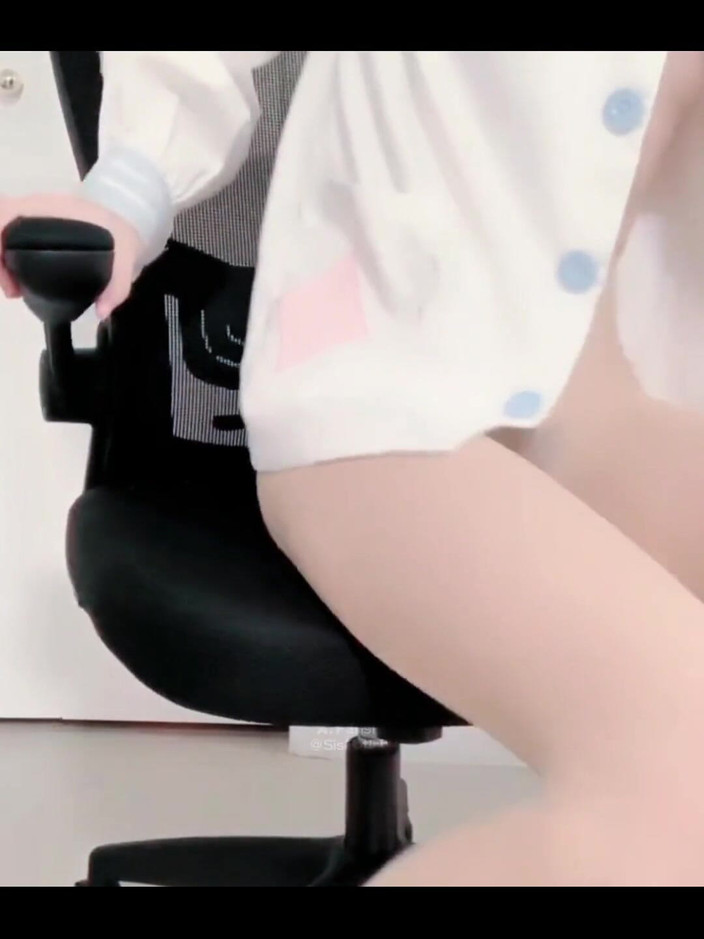 sisfetish: Saya ketagih dengan seks. Saya akan mengikat saya, mengusik awak...