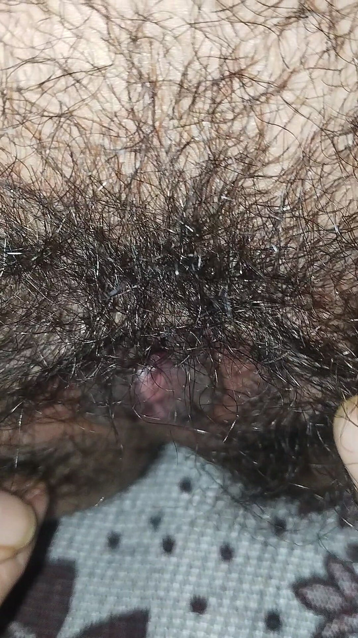 Xoxo Times: Ihre heiße haarige reife muschi fingern