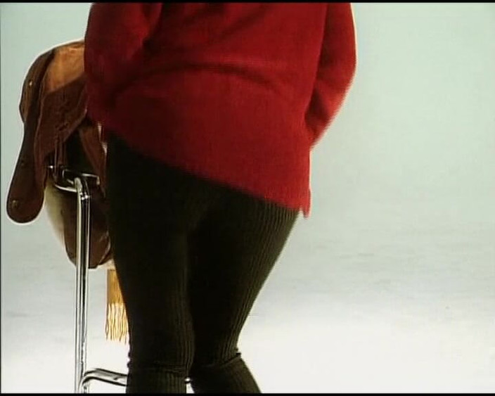 Deutsche Madchen: Wanita jerman pamer toket besarnya di ruangan casting