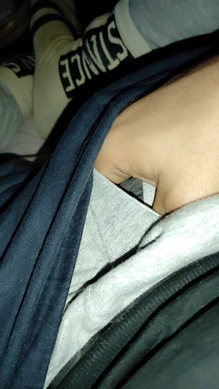 SmokedAlloy2: 더러운 정크브로는 오줌을 싸기 위해 화장실이 필요하지 않습니다. 그는 어디에서나 그렇게 합니다! 메가 더러움!